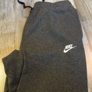 Men’s Nike Classic Fit Sweatpants